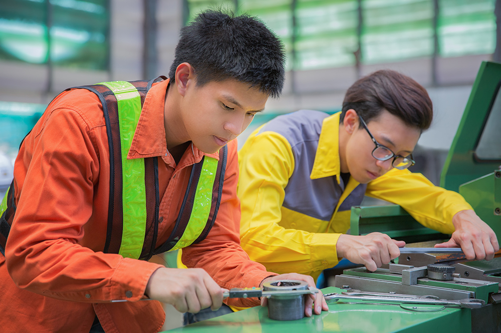 Qualified and professional assembly Qualified and professional assembly